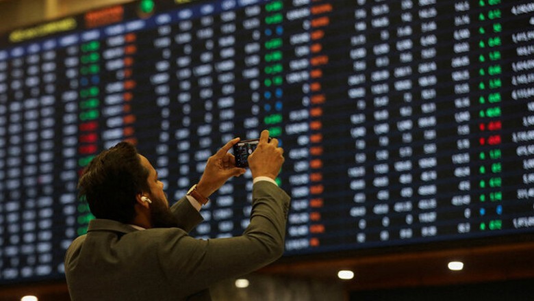 Shares at PSX lose over 700 points in intraday trading
