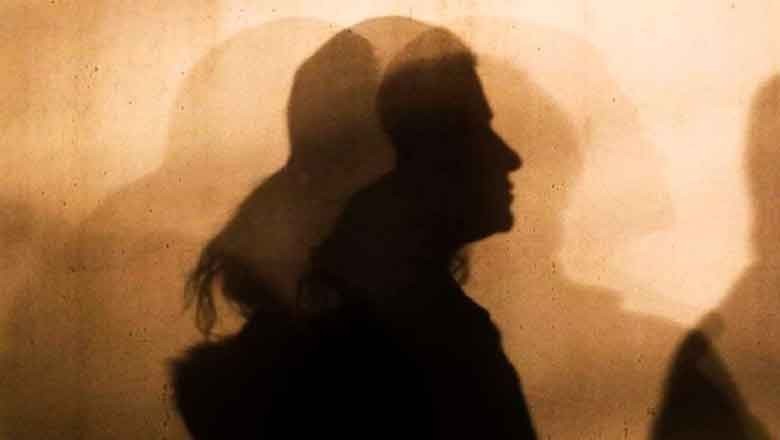 Lahore family shoots daughter over 'honor'