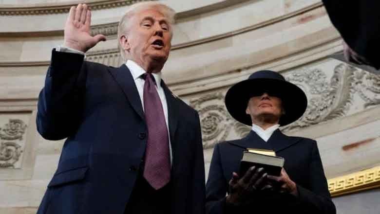 Trump neglects to put his hand on Bible while swearing in