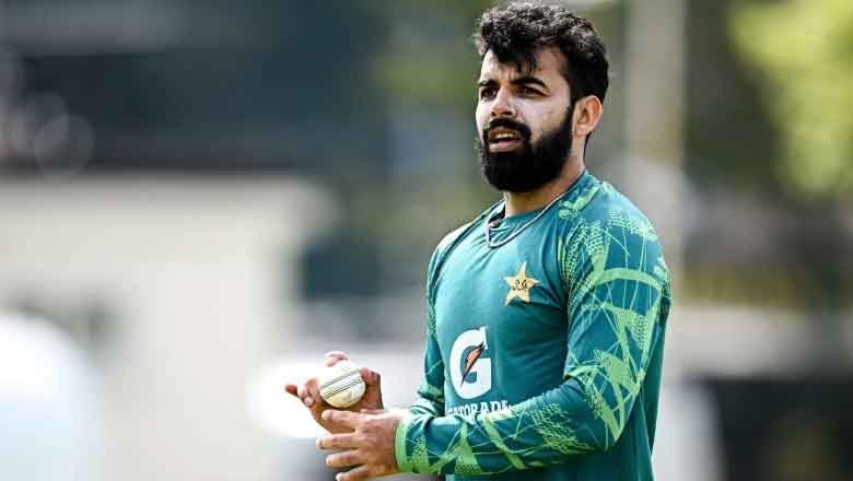 "What is wrong with it?" Shadab admits cricketers message actresses