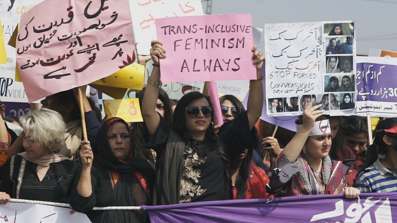 Aurat March organizers move LHC for contempt proceedings against Lahore DC, CTO