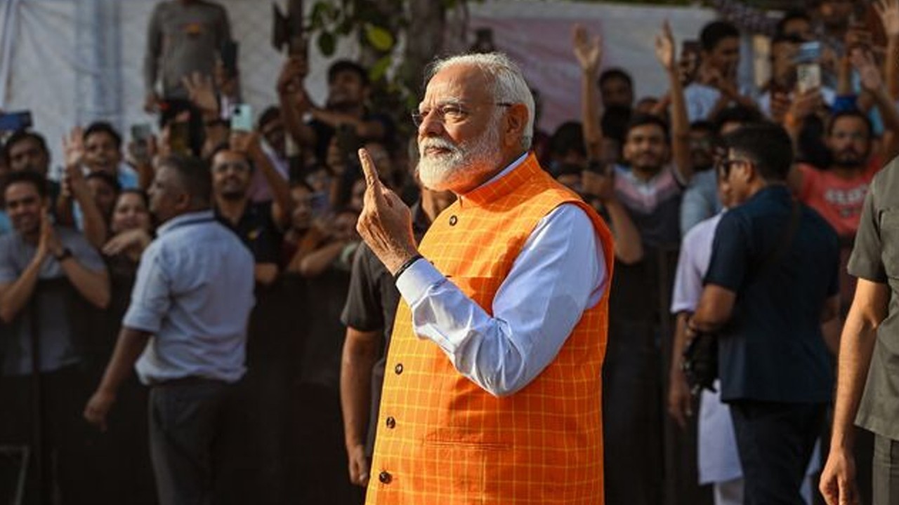 Indians losing hope for better quality of life under Modi: survey