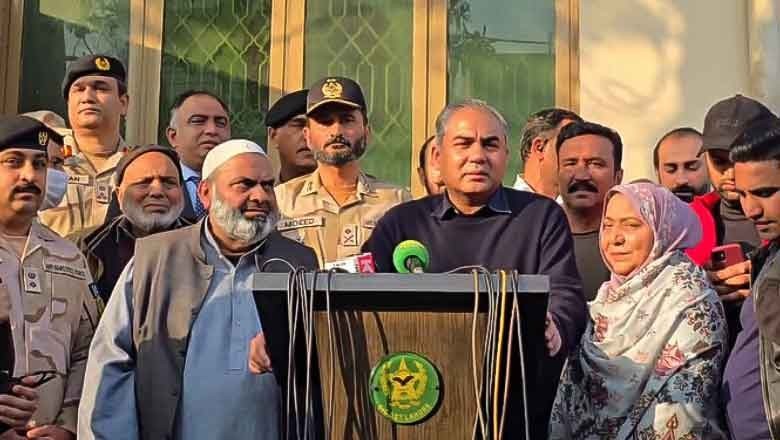 Saudi Arabia frees Pakistani family after drug smuggling scam busted