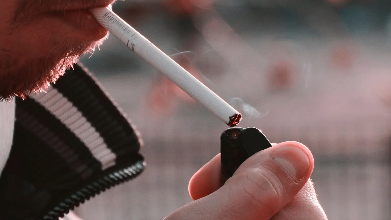 Punjab imposes ban on smoking in schools