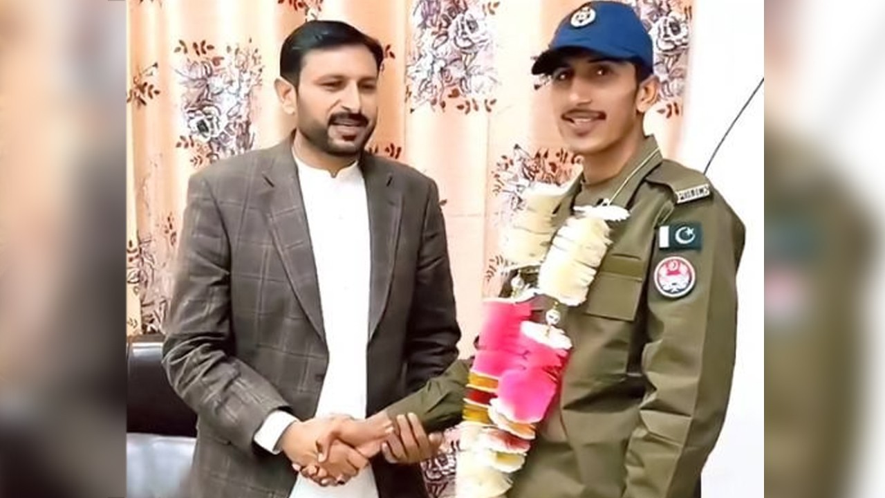 Punjab cop qualifies for admission to medical college