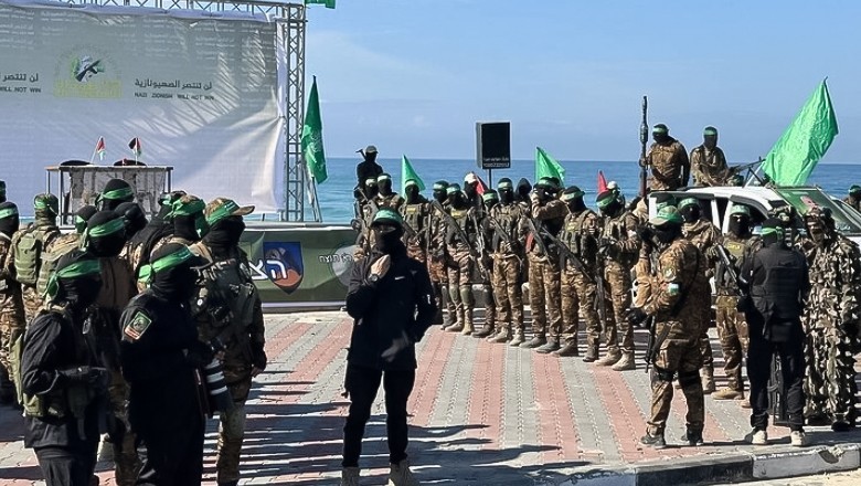 Hamas proposes releasing all Palestinian, Israeli hostages 'in one go' for permanent truce