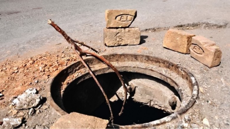 Three-year-old drowns in manhole in Karachi's Surjani Town