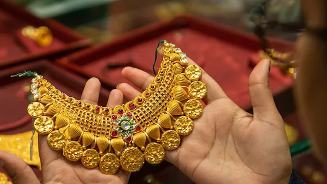 New high: Per tola gold price reaches Rs309,500 in Pakistan