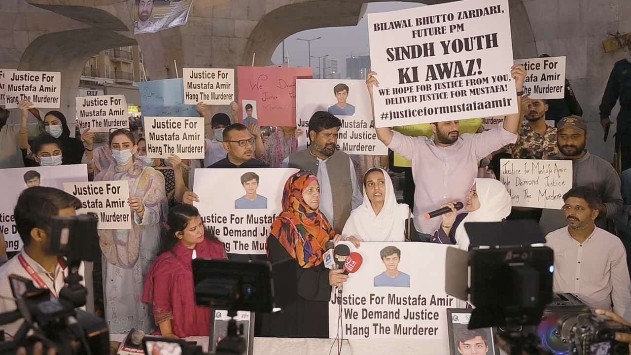 Police Mustafa Amir Case Ko Divert Karna Chahti Hai | Protestors Demands Action