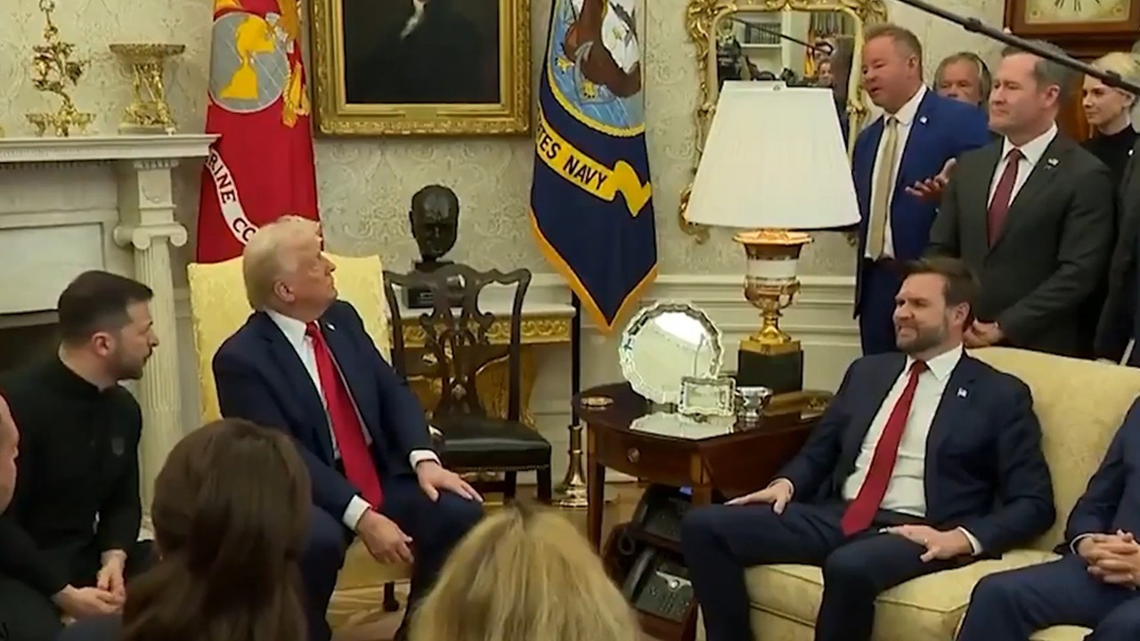 WATCH: 'Why don't you wear a suit?' White House reporter trolls Ukraine's president