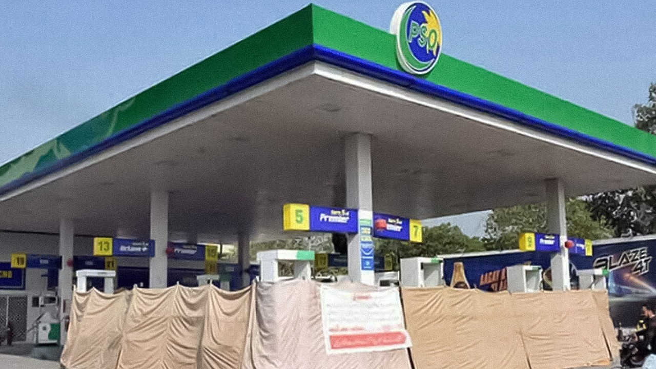 Petroleum dealers withdraw strike after successful talks with govt