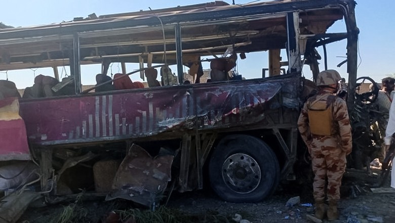 Blast near passenger bus in Nushki kills five