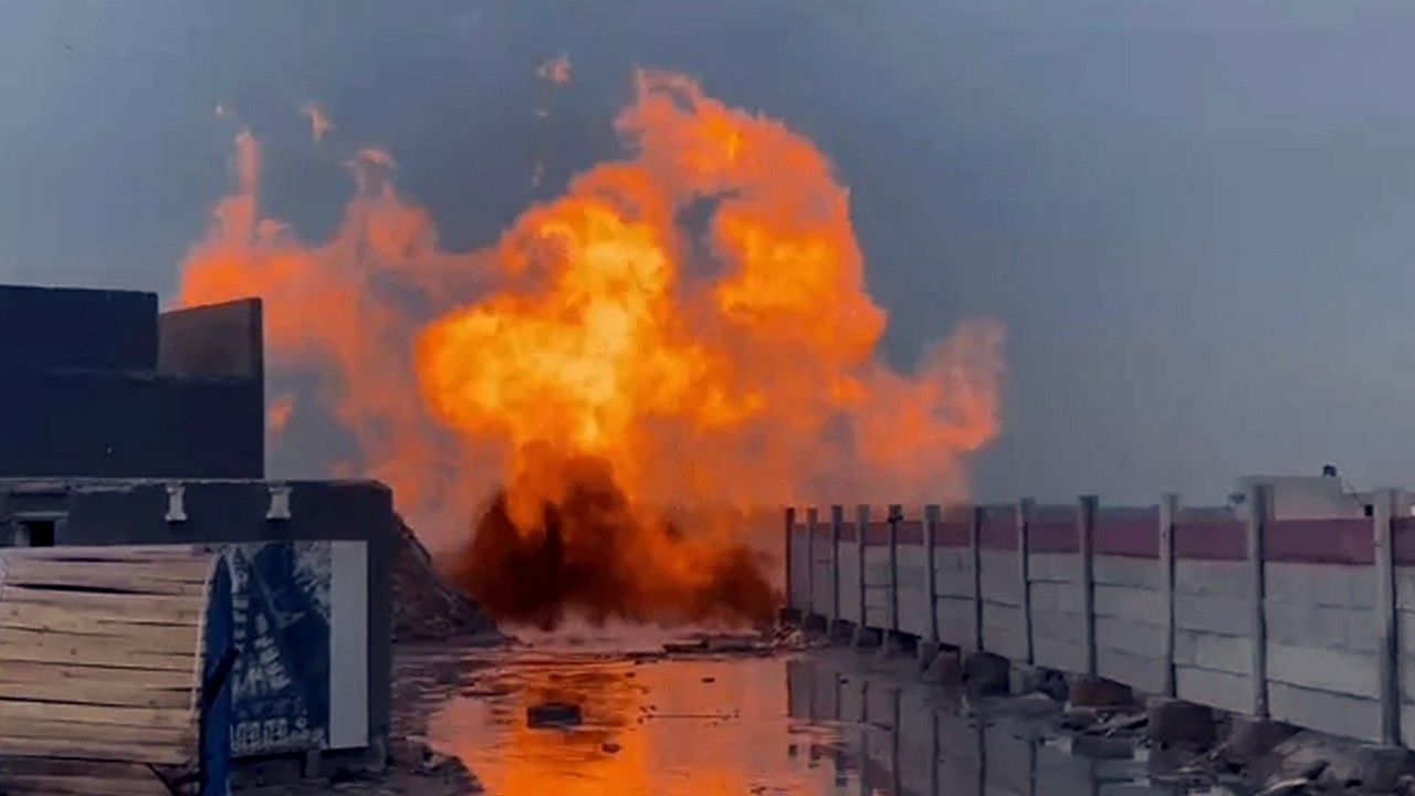 Karachi's Korangi fire continues to rage for fourth consecutive day