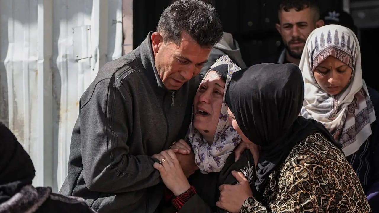 ‘Gaza is breathing its last breath,’ health official warns