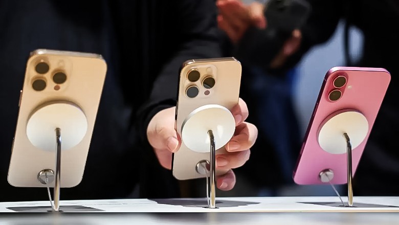 Apple flies 1.5 million iPhones from India to US ahead of Trump's tariff deadline