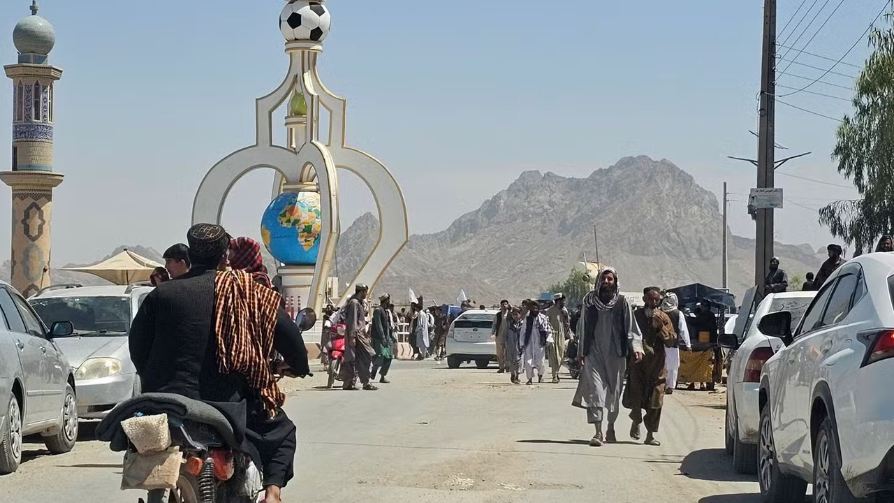 Public executions of four men in Afghanistan draw criticism from human rights groups