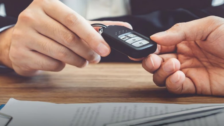 Islamabad increases vehicle transfer fees by up to 1100%