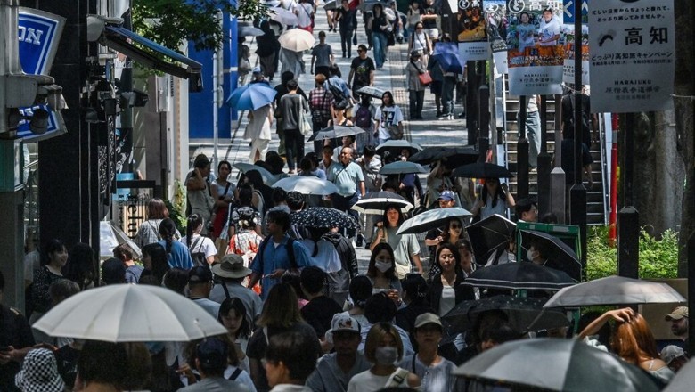 Japan records population decline for 14th consecutive year