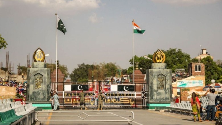 “Act of war:” Pakistan suspends visas, closes air space over New Delhi’s hostile measures