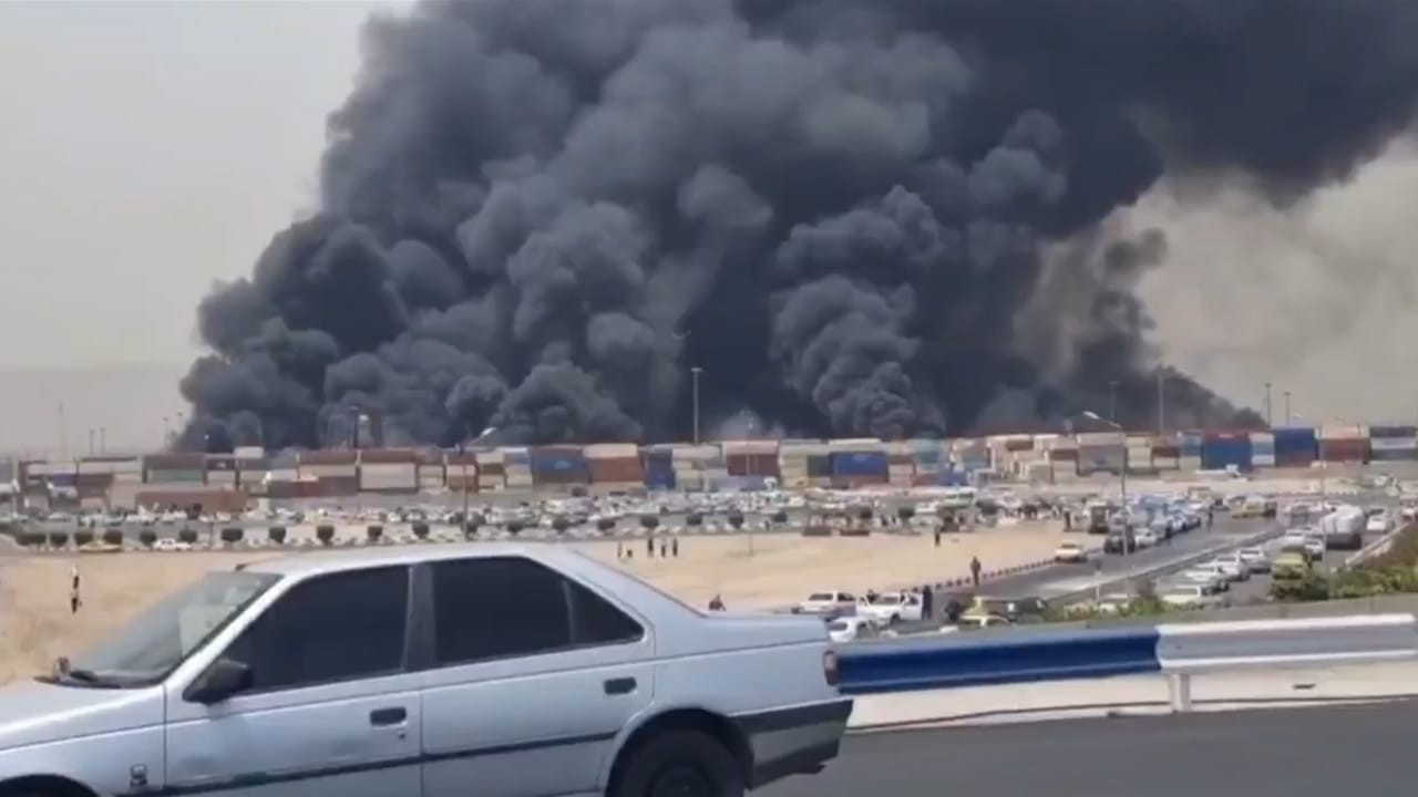Over 500 injured after massive explosion at Bandar Abbas Port in Iran