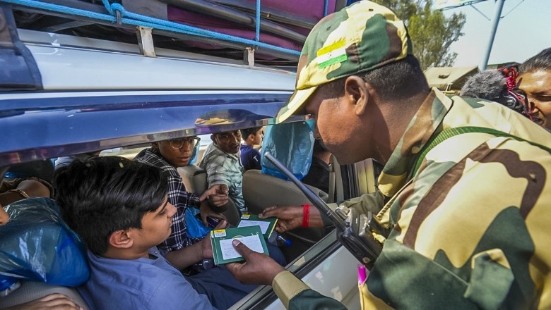 Wagah border sees emotional farewells as 536 Pakistanis return home from India