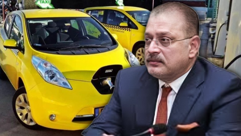 Sharjeel Memon reviews measures for launch of EV Taxi Service in Karachi