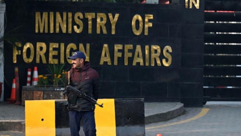 Pakistan urges US to help resolve Kashmir dispute permanently