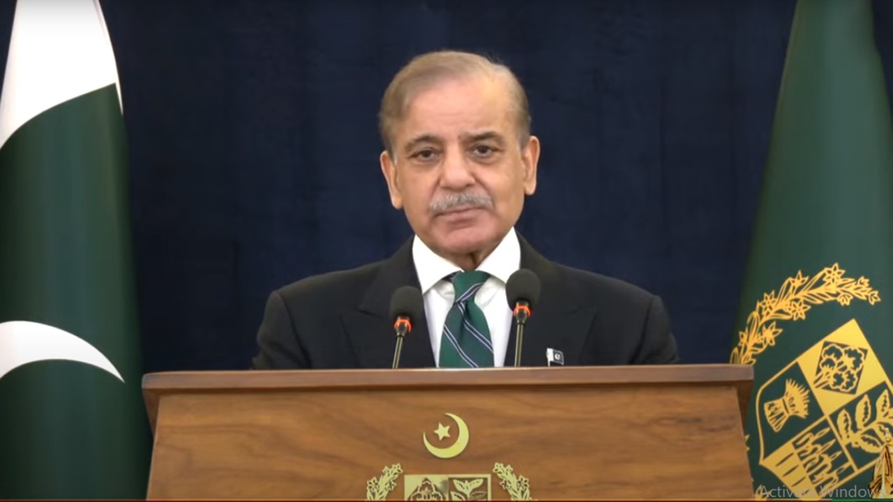 PM Shehbaz calls for dialogue with India on Kashmir issue, IWT
