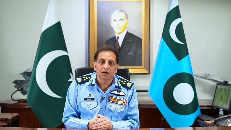 What commands were issued by air chief to PAF amid dogfight with Indian jets?