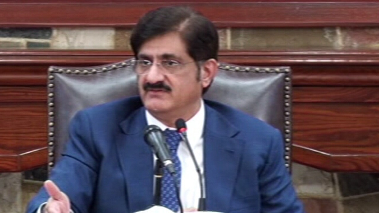 Sindh CM announces compensation for families of war heroes