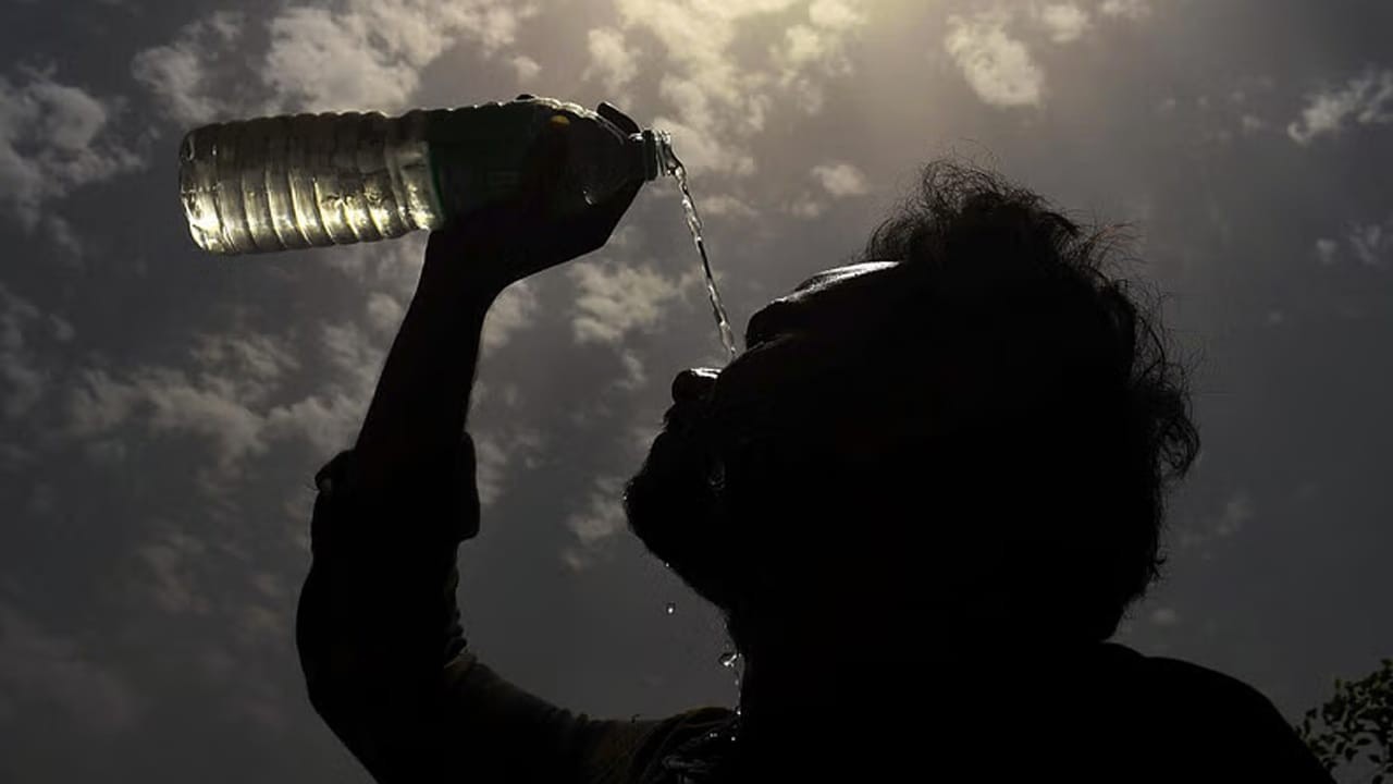 Heatwave to persist across Pakistan this week, PMD warns