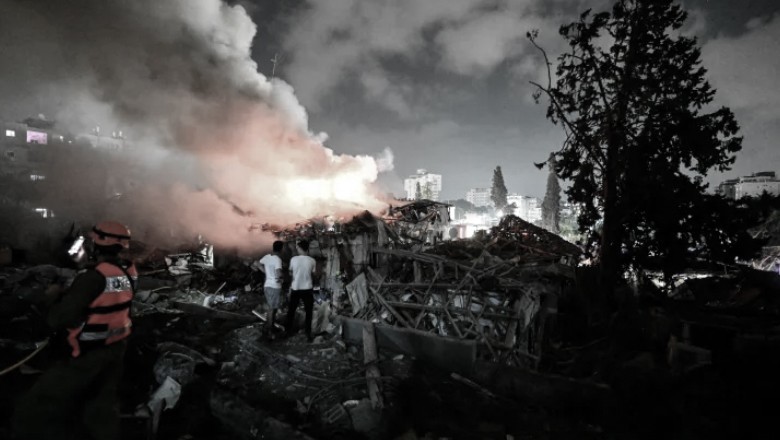 Iran launches retaliatory strikes after attacks on oil sites, 10 dead in Israel