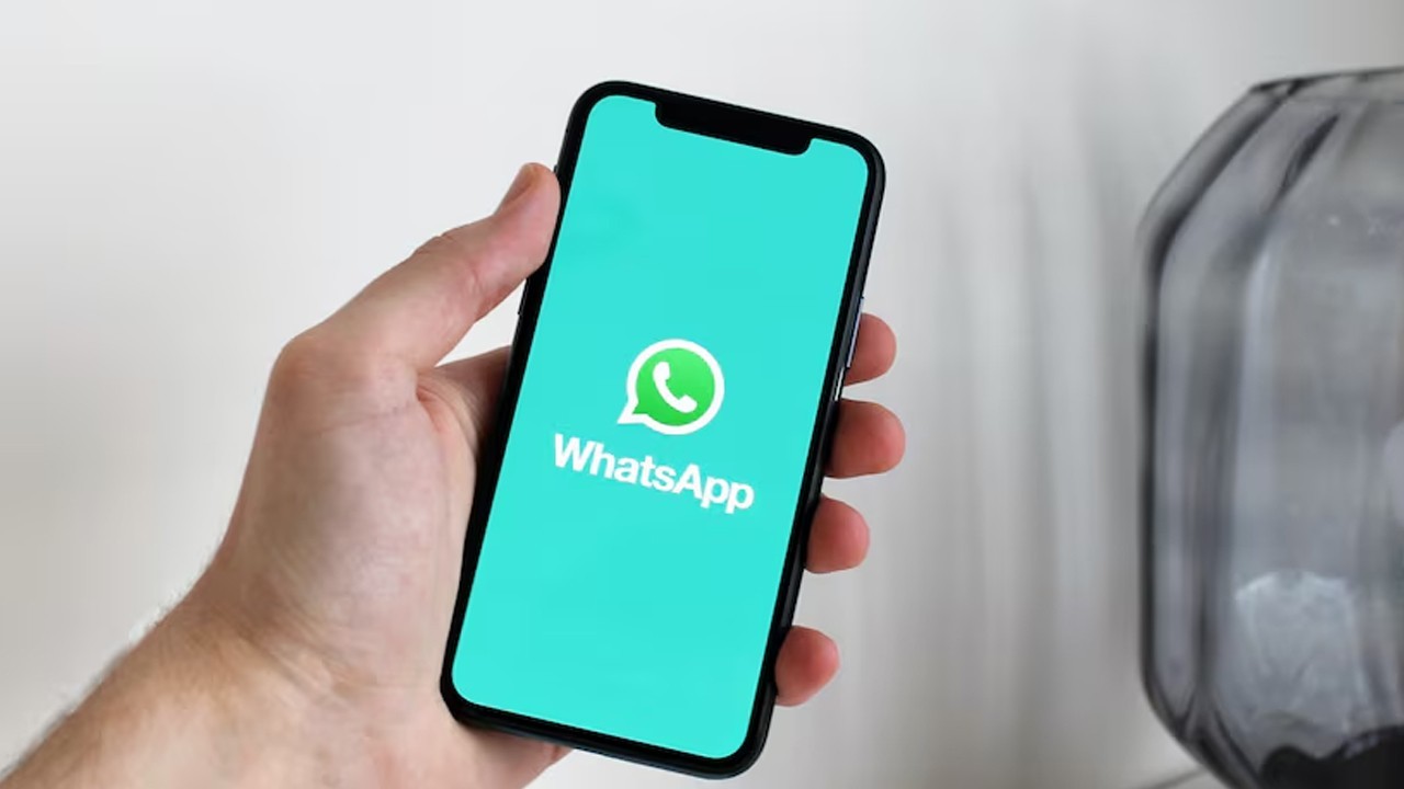 From chat to cash: WhatsApp rolls out first major ads feature