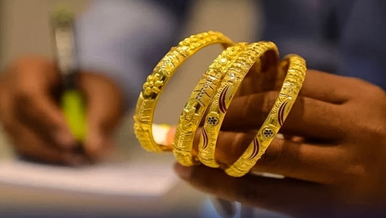Gold price in Pakistan continues downward trend