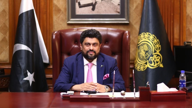 Sindh Governor House offices locked as Kamran Tessori reportedly takes keys to Islamabad