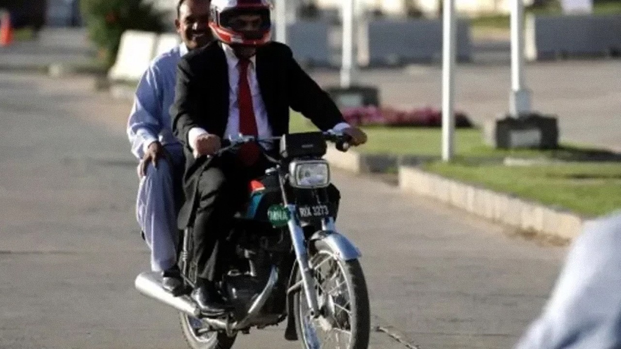 Pillion riding banned in Sindh for Muharram 9, 10