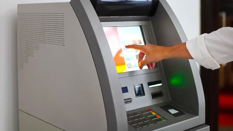 Pakistan govt to temporarily suspend bank accounts of tax evaders from July 1