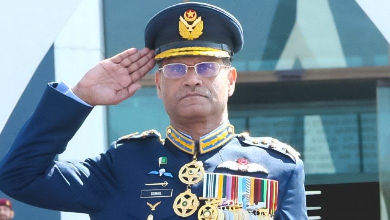Former air chief highlights PAF's superiority over IAF in recent conflict