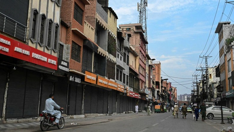 Transporters announce nationwide shutter down strike in solidarity with business community