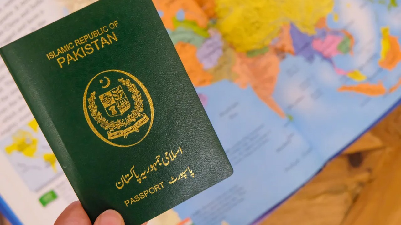 Mother’s name to be included in new Pakistani passports