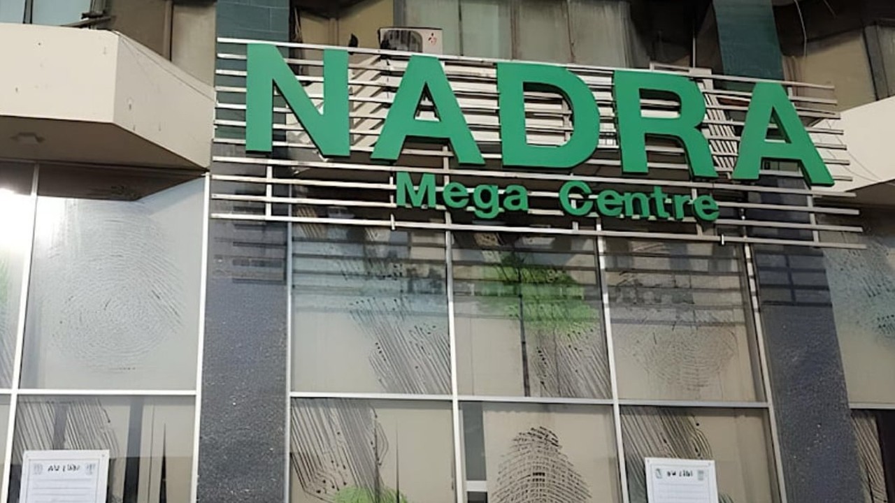 These three Karachi areas will get new Nadra registration centres