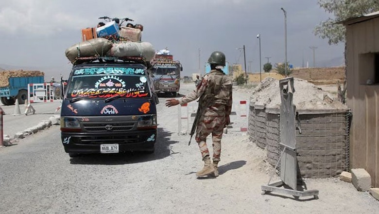 Punjab bans public transport to Balochistan after 5pm amid surge in terrorist attacks
