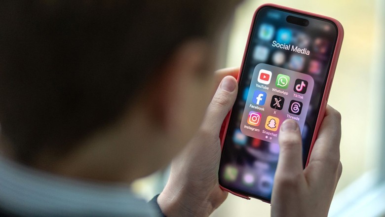 New Senate bill poposes social media ban for children under 16