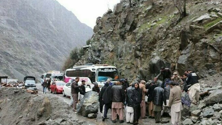 Thousands of tourists to be airlifted from GB to Islamabad as landslides block routes