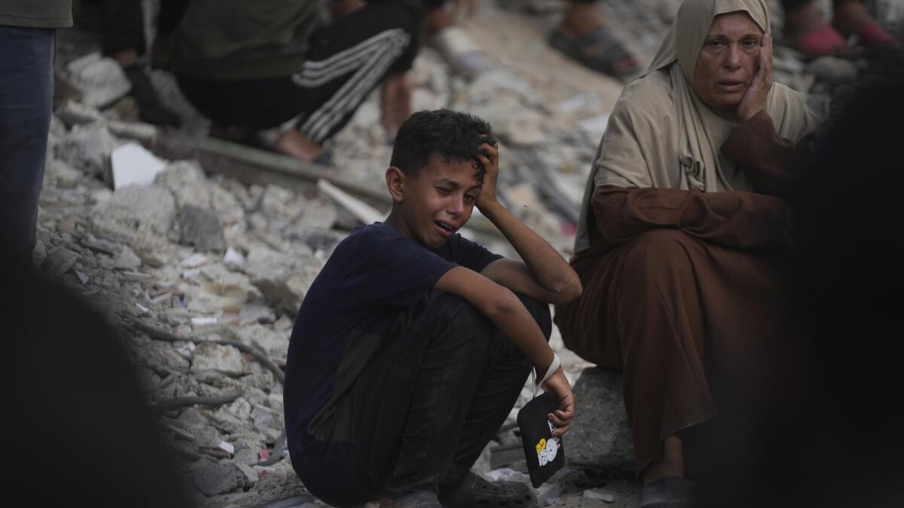 53 killed in Gaza despite Israel announces 'pauses' in fighting