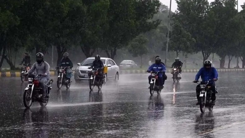 PMD issues heavy rain alert across Pakistan from August 4 to 7