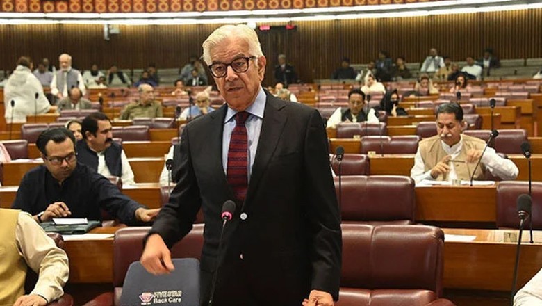 Khawaja Asif says bureaucrats acquiring property, citizenship in Portugal