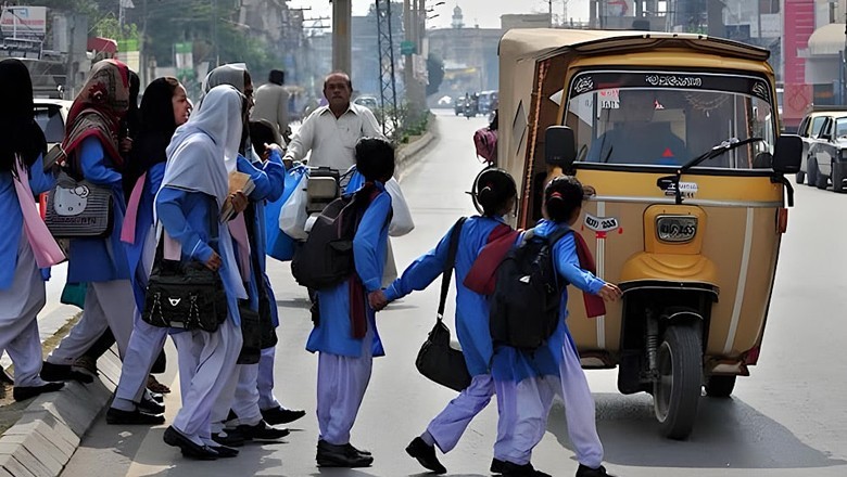 Sindh govt declares school holiday on August 15 for Chehlum observance