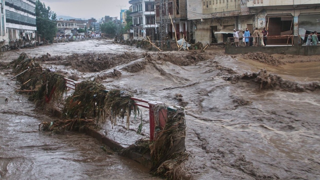 Over 300 dead as torrential rains and floods devastate Khyber Pakhtunkhwa: PDMA