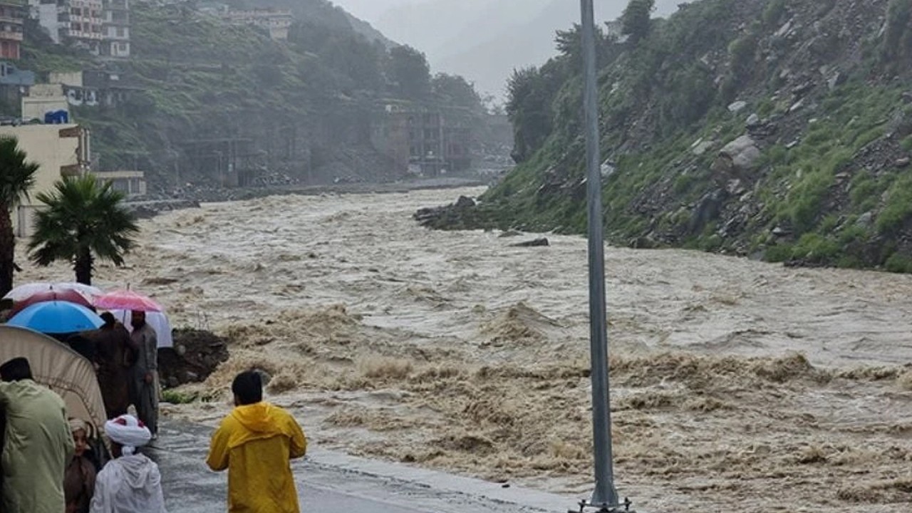 Public banned from visiting tourist spots in KP amid flood threat